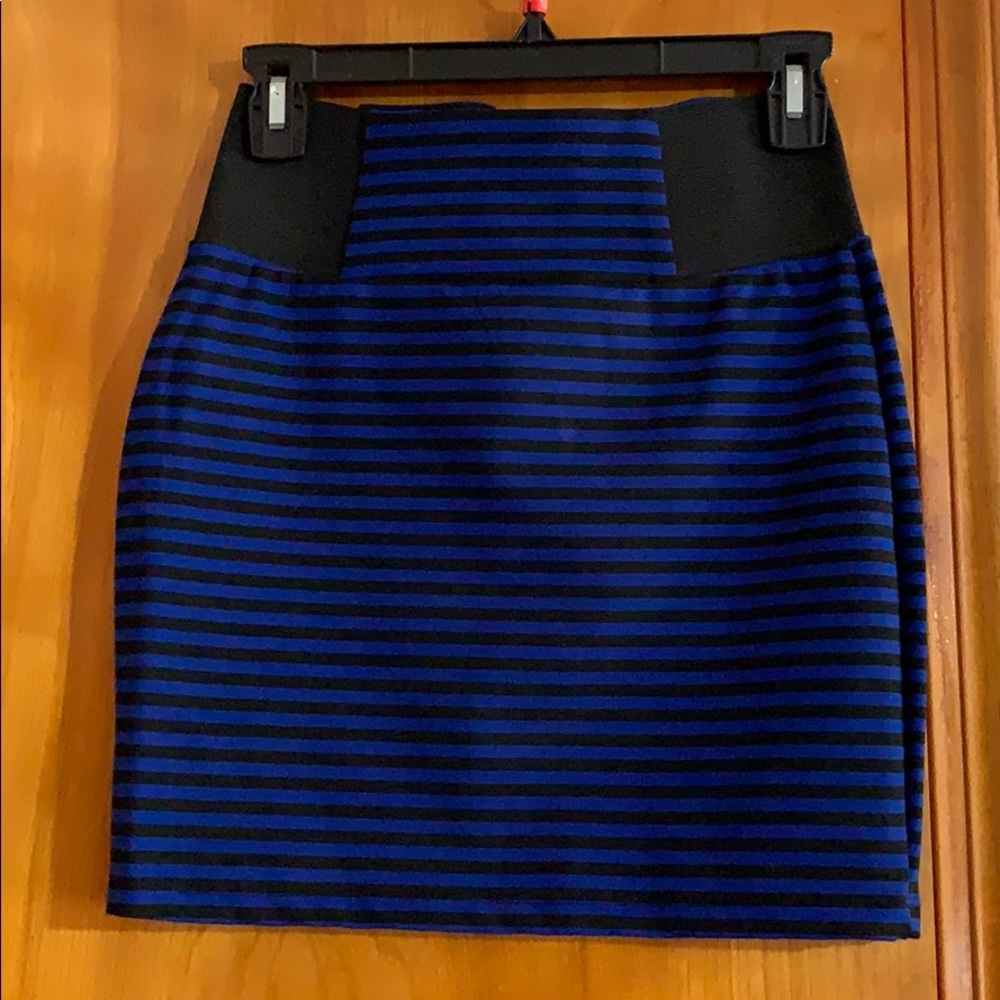 Forever 21 striped skirt